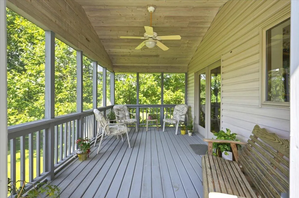 462 270th Street Woodville, WI 54028