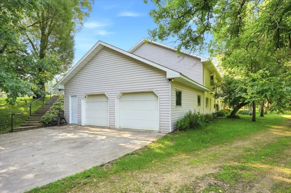 462 270th Street Woodville, WI 54028