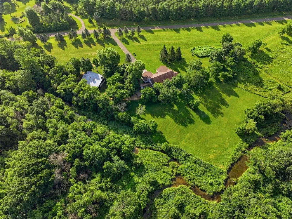 462 270th Street Woodville, WI 54028