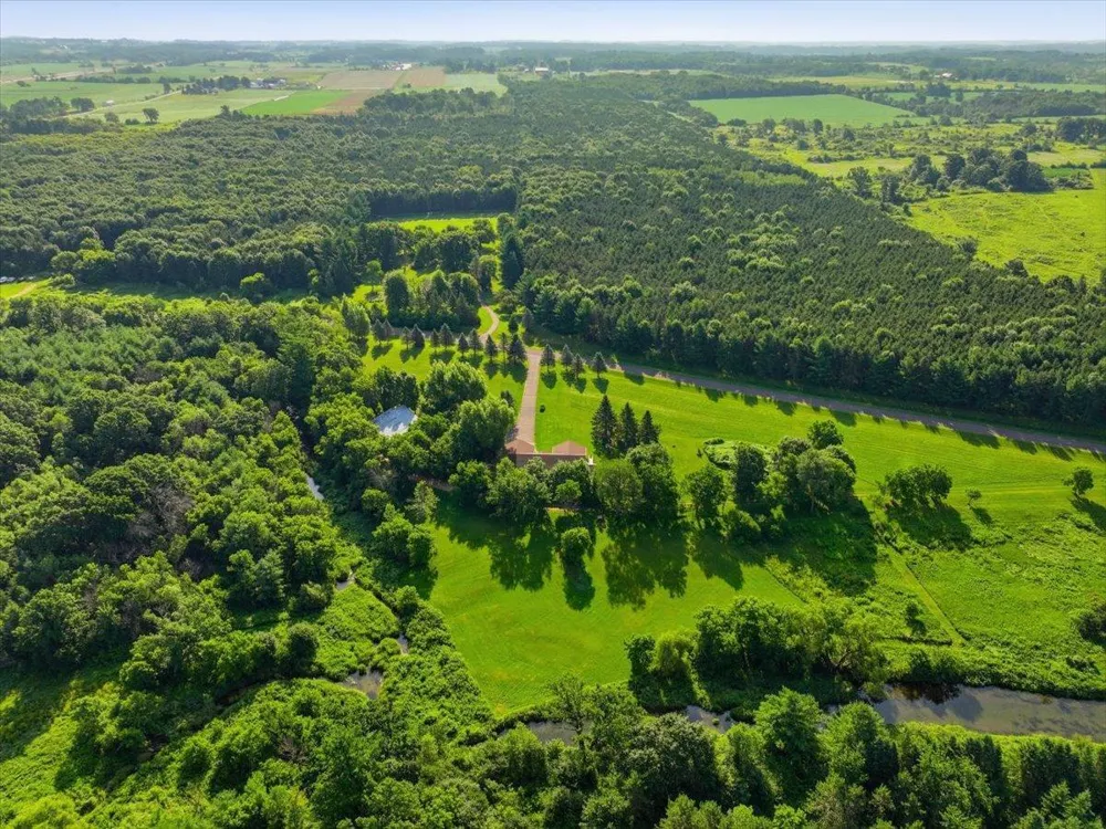 462 270th Street Woodville, WI 54028