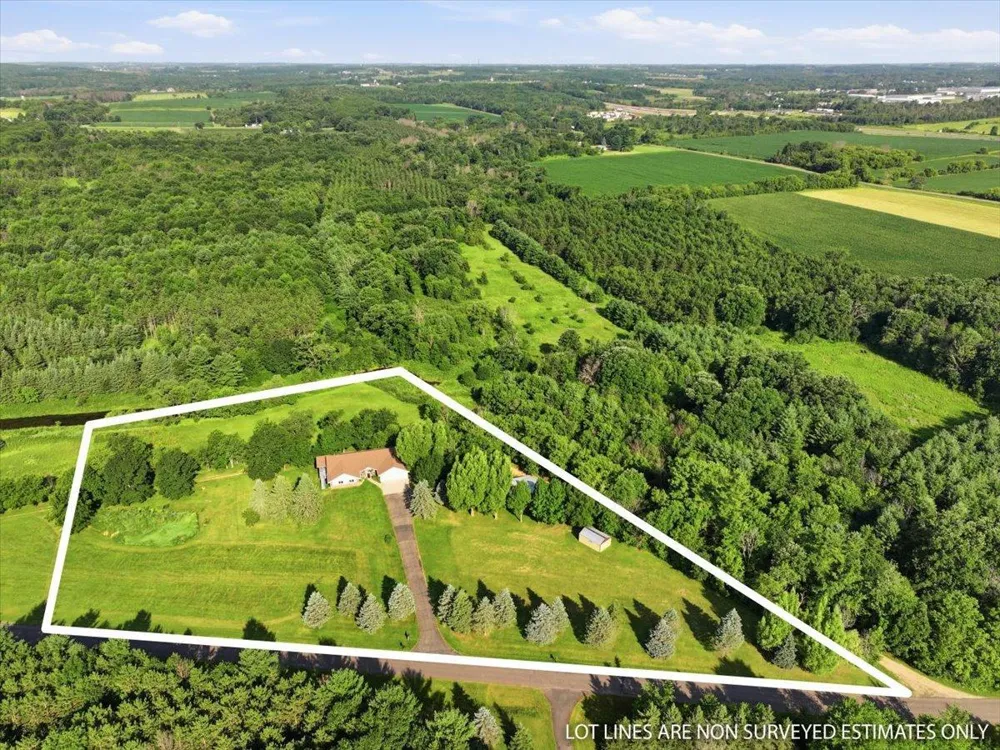 462 270th Street Woodville, WI 54028