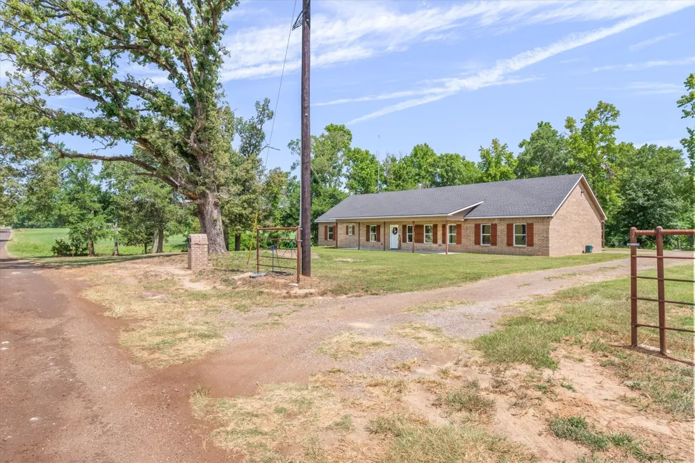 182 VZ County Road 1228 Canton, TX 75103
