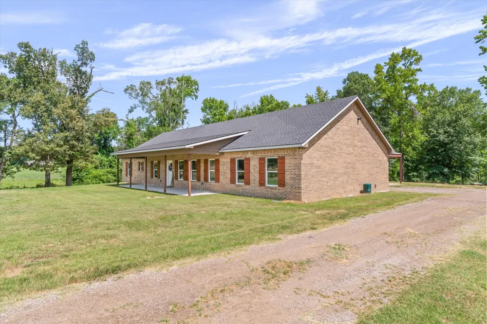 182 VZ County Road 1228 Canton, TX 75103