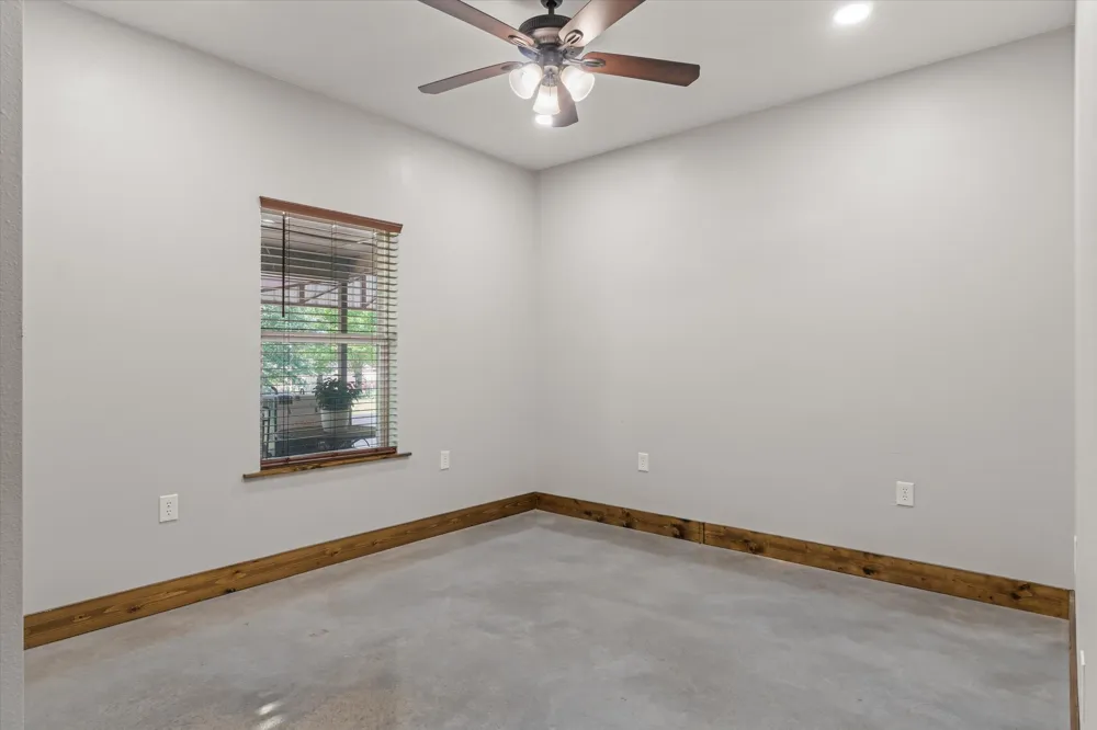182 VZ County Road 1228 Canton, TX 75103