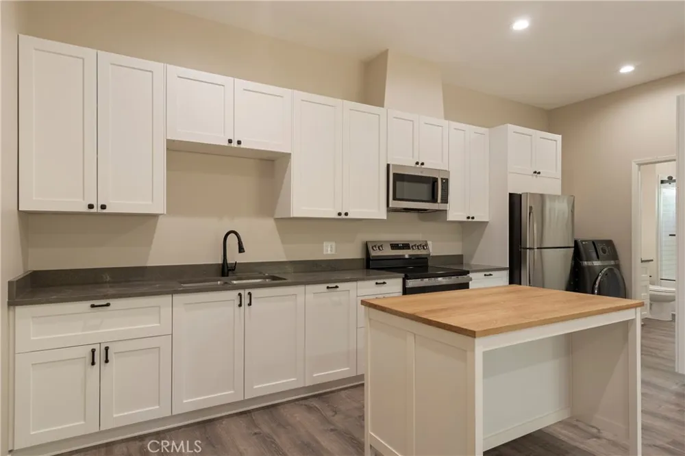 1732 E Ruddock Covina, CA 91724