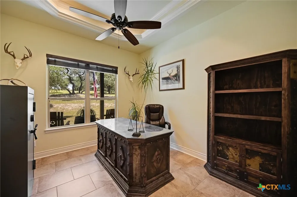 281 Kellog Fischer, TX 78623