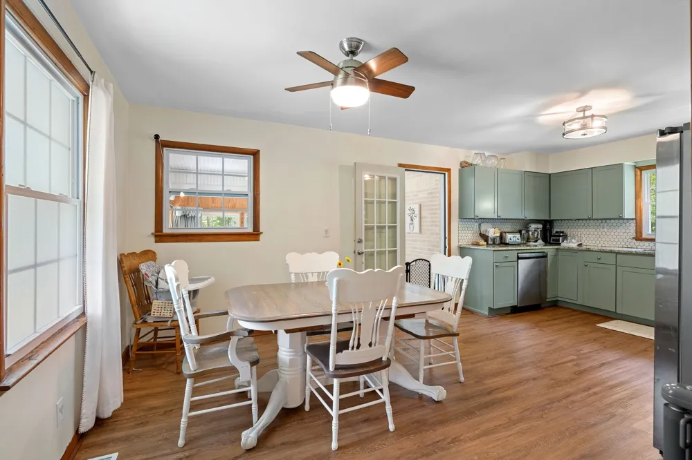 8531 Pinewood Lyles, TN 37098