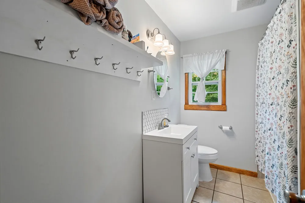 8531 Pinewood Lyles, TN 37098