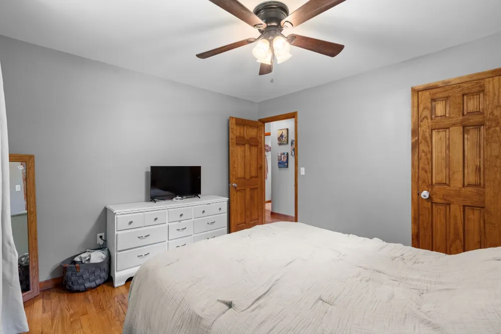 8531 Pinewood Lyles, TN 37098