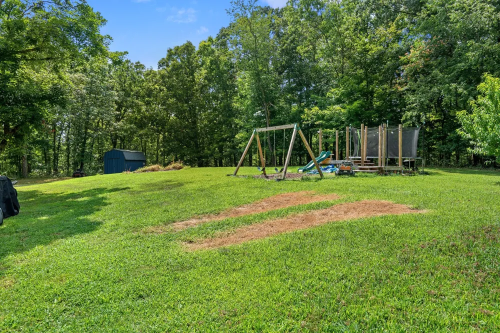 8531 Pinewood Lyles, TN 37098