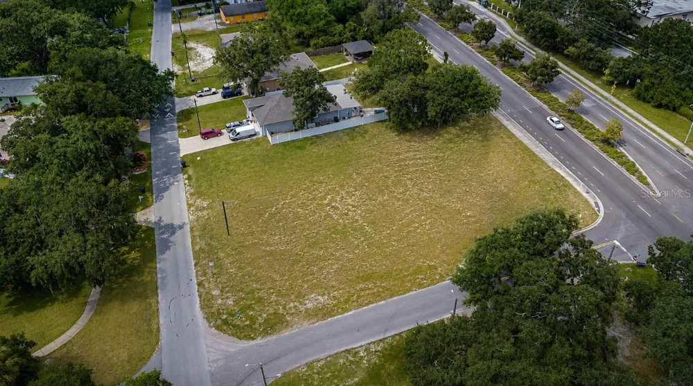 7502 40TH STREET Tampa, FL 33604