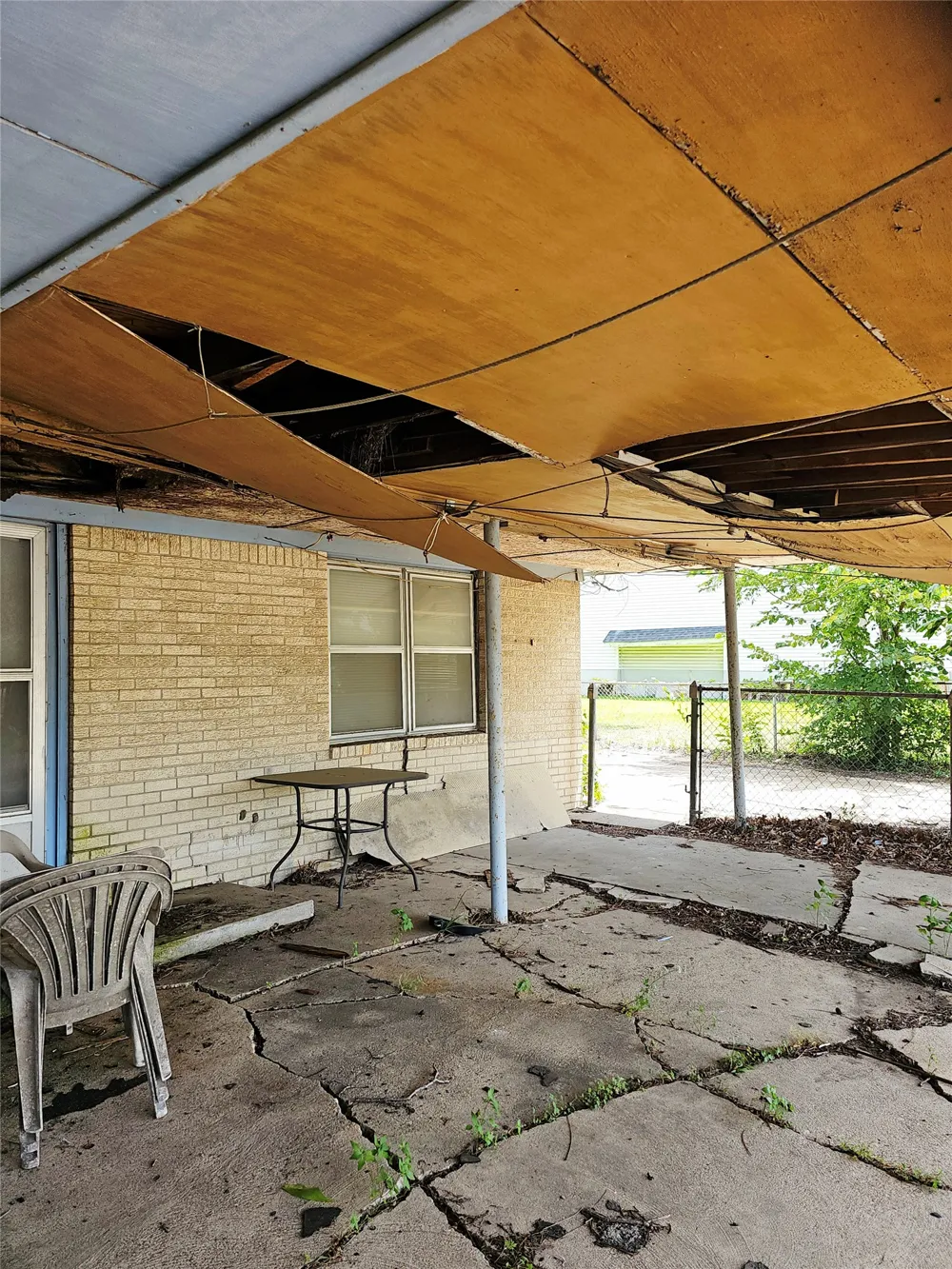 310 W Milam Street Mexia, TX 76667