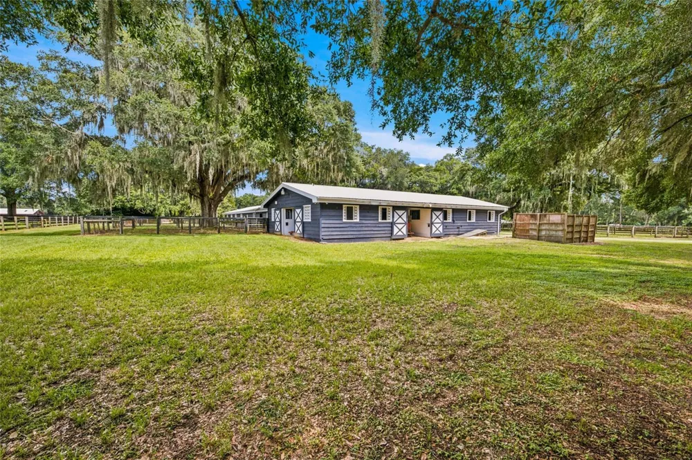 3825 NW 160TH STREET Reddick, FL 32686
