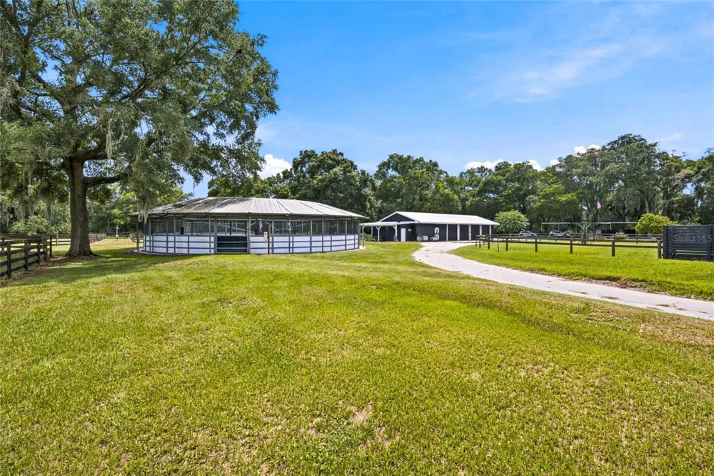 3825 NW 160TH STREET Reddick, FL 32686
