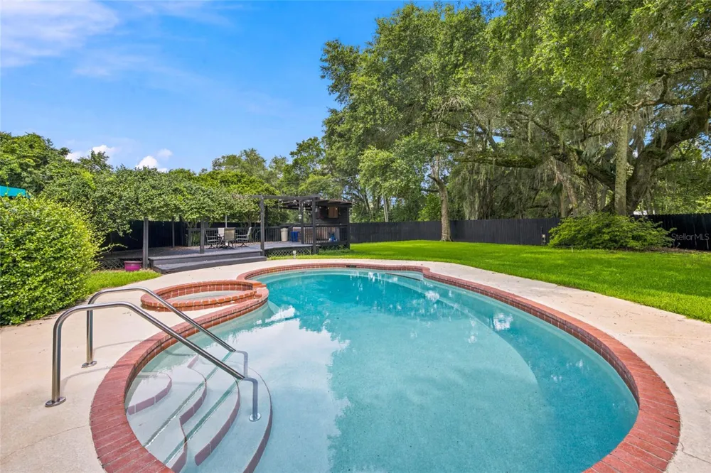 3825 NW 160TH STREET Reddick, FL 32686