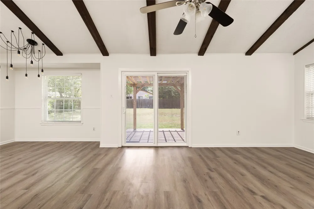 5803 Eureka Drive Austin, TX 78745