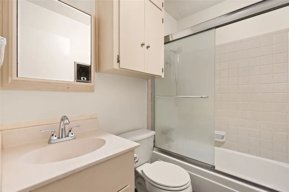 5803 Eureka Drive Austin, TX 78745