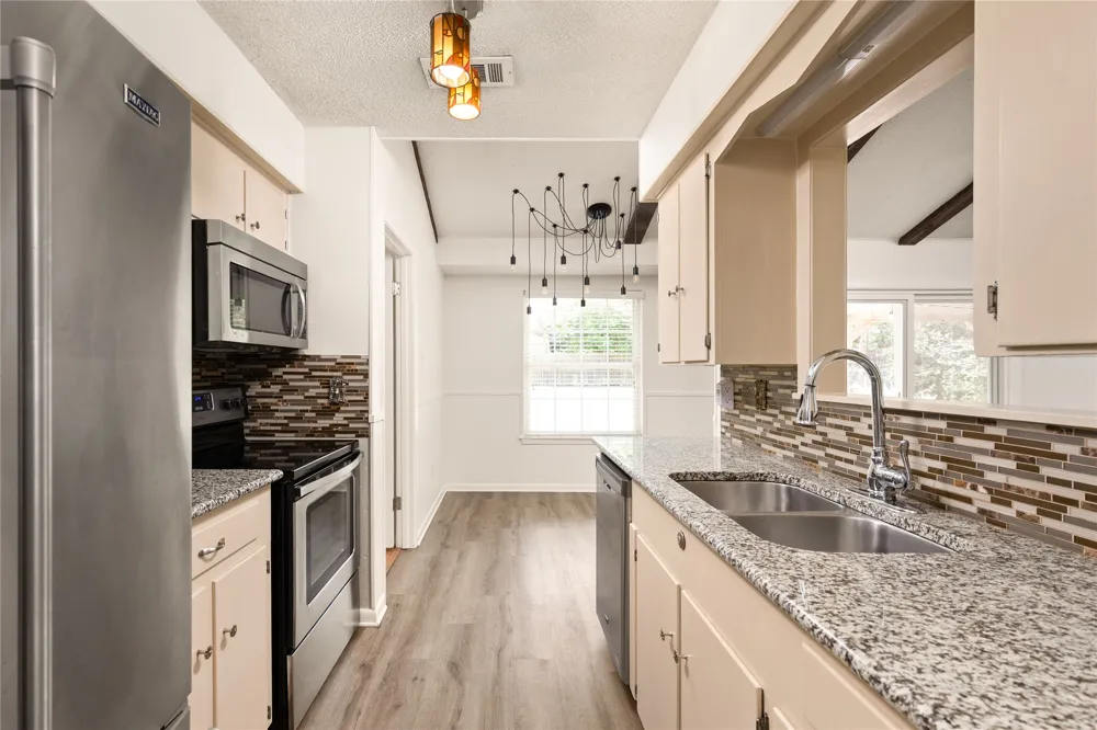 5803 Eureka Drive Austin, TX 78745