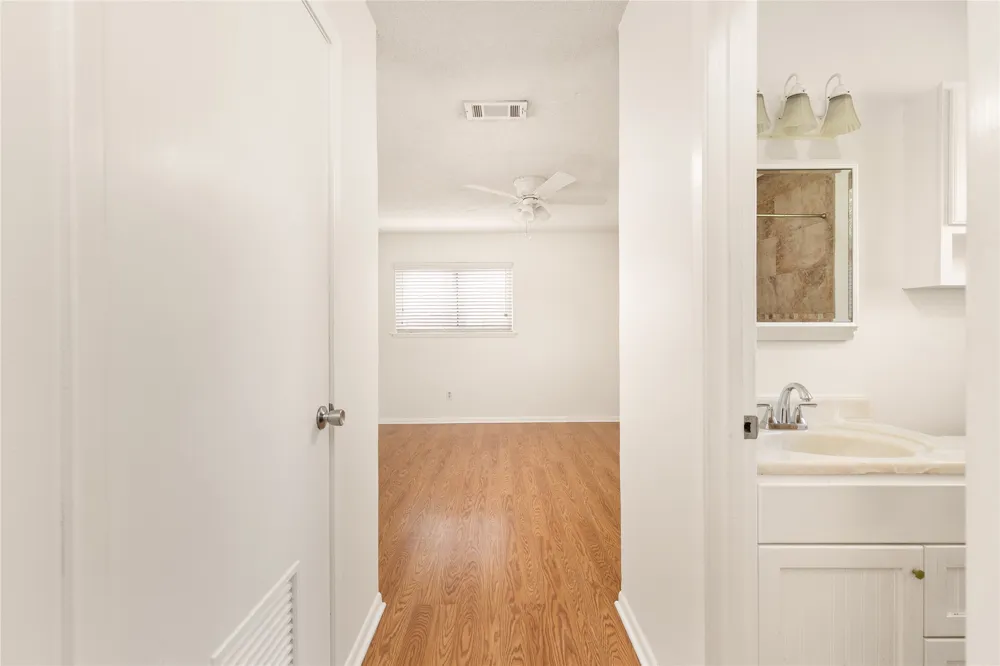5803 Eureka Drive Austin, TX 78745