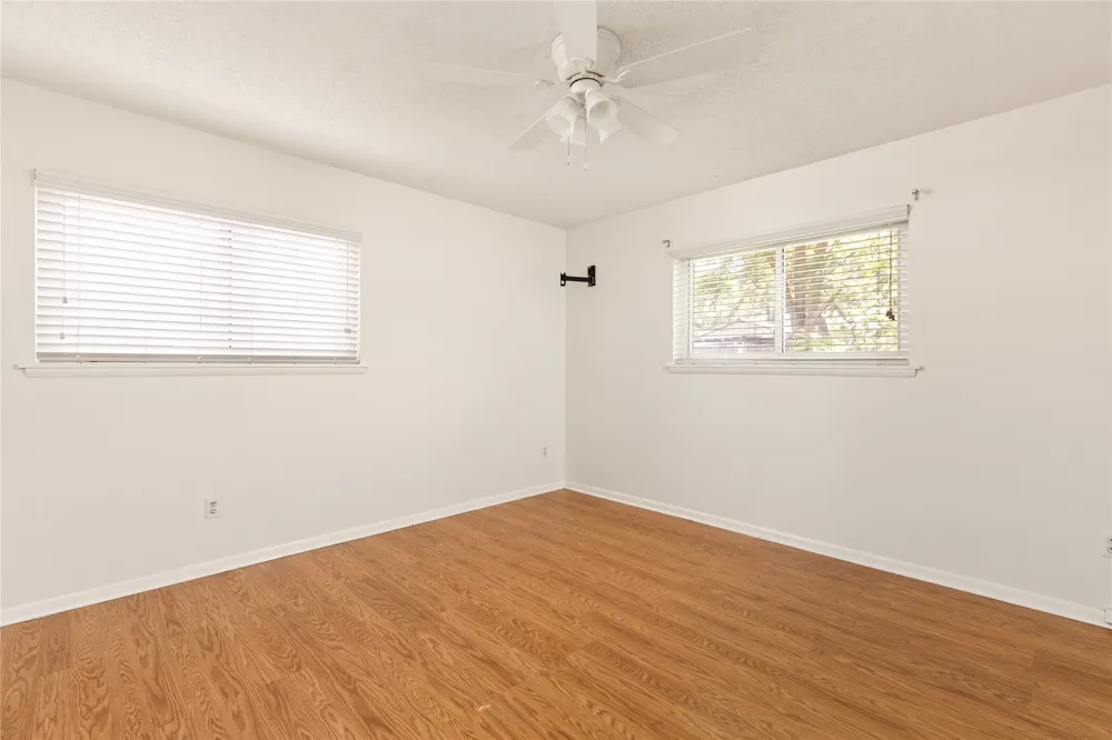 5803 Eureka Drive Austin, TX 78745