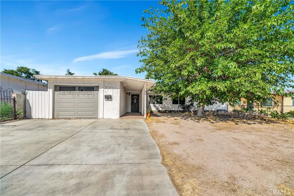 38625 Sumac Palmdale, CA 93550