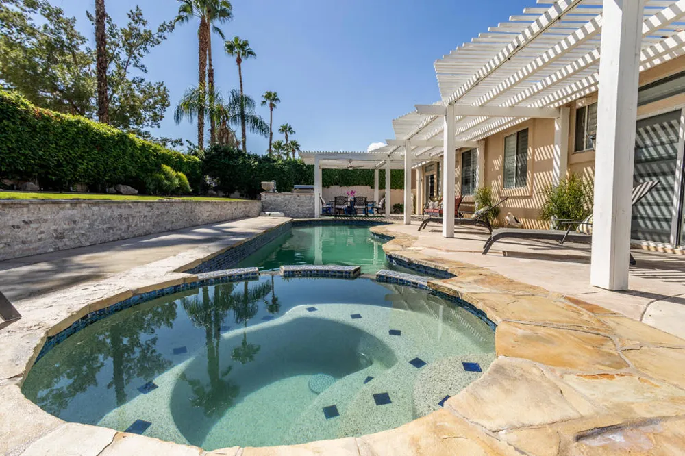 40600 Via Fonda Palm Desert, CA 92260