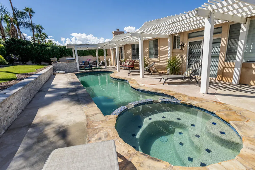 40600 Via Fonda Palm Desert, CA 92260