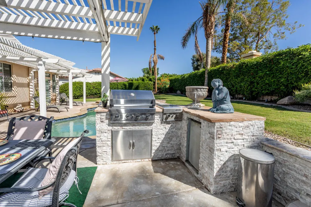 40600 Via Fonda Palm Desert, CA 92260