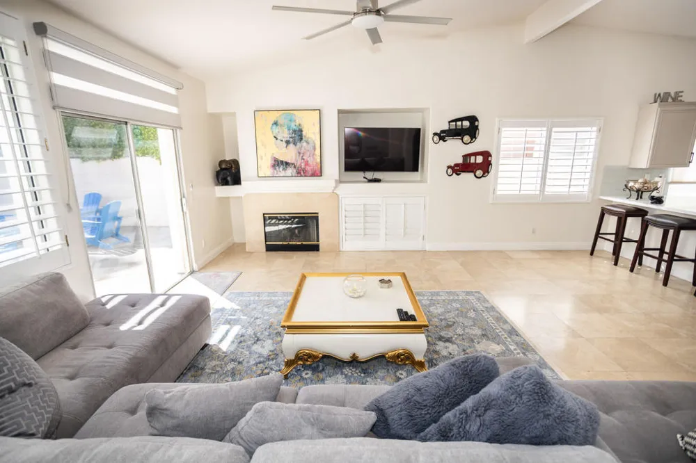 40600 Via Fonda Palm Desert, CA 92260