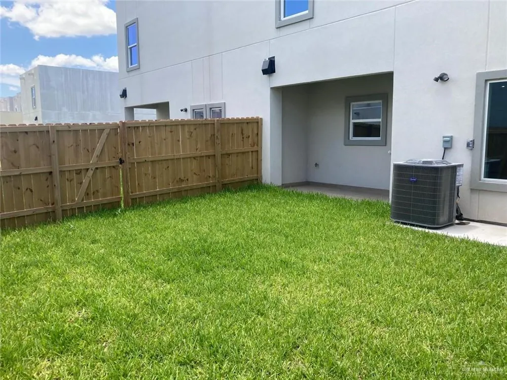 2221 Dorado Drive Mission, TX 78573