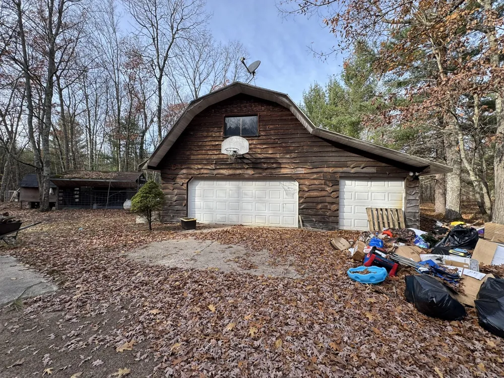 2772 Skidmore Road Brethren, MI 49619