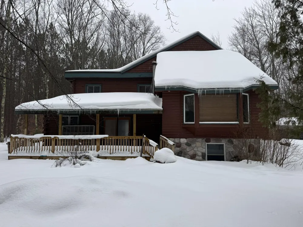 2772 Skidmore Road Brethren, MI 49619