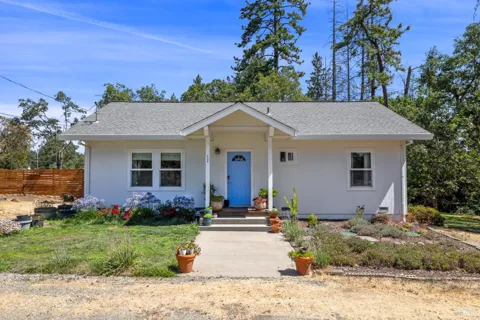 228 Mariposa Drive