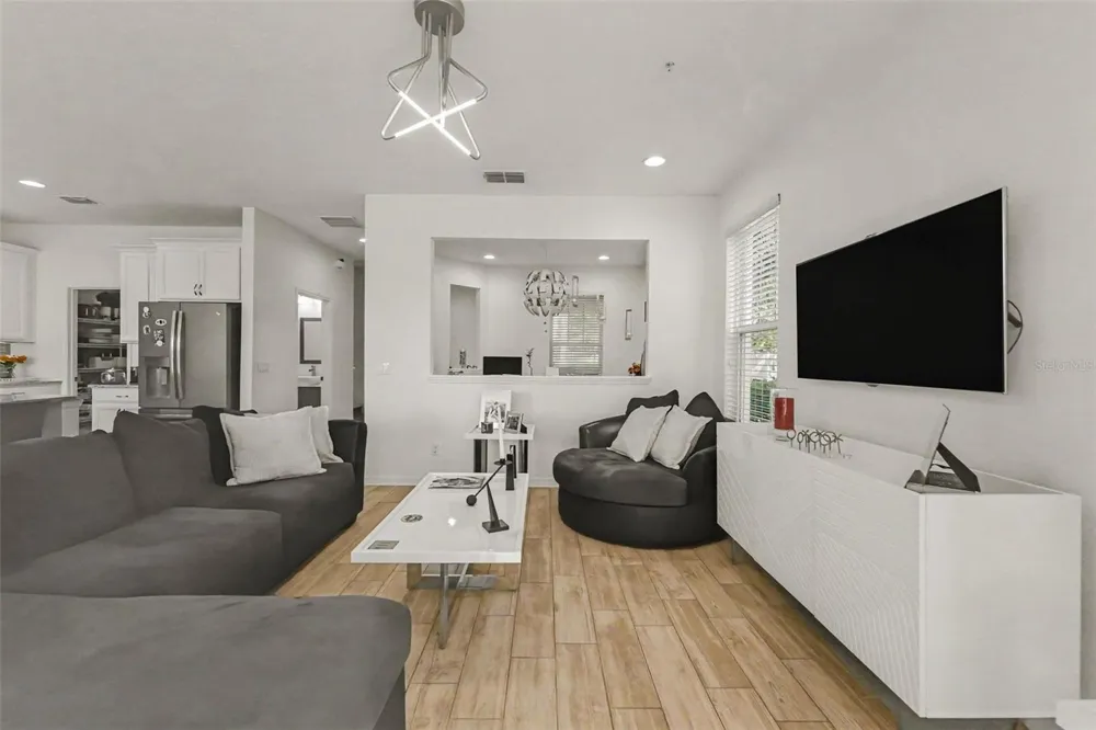 15680 ORANGE HARVEST LOOP Winter Garden, FL 34787