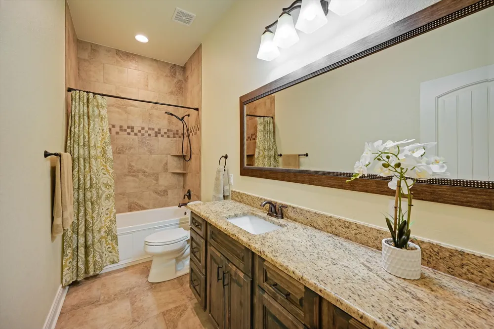 281 Kellog Fischer, TX 78623