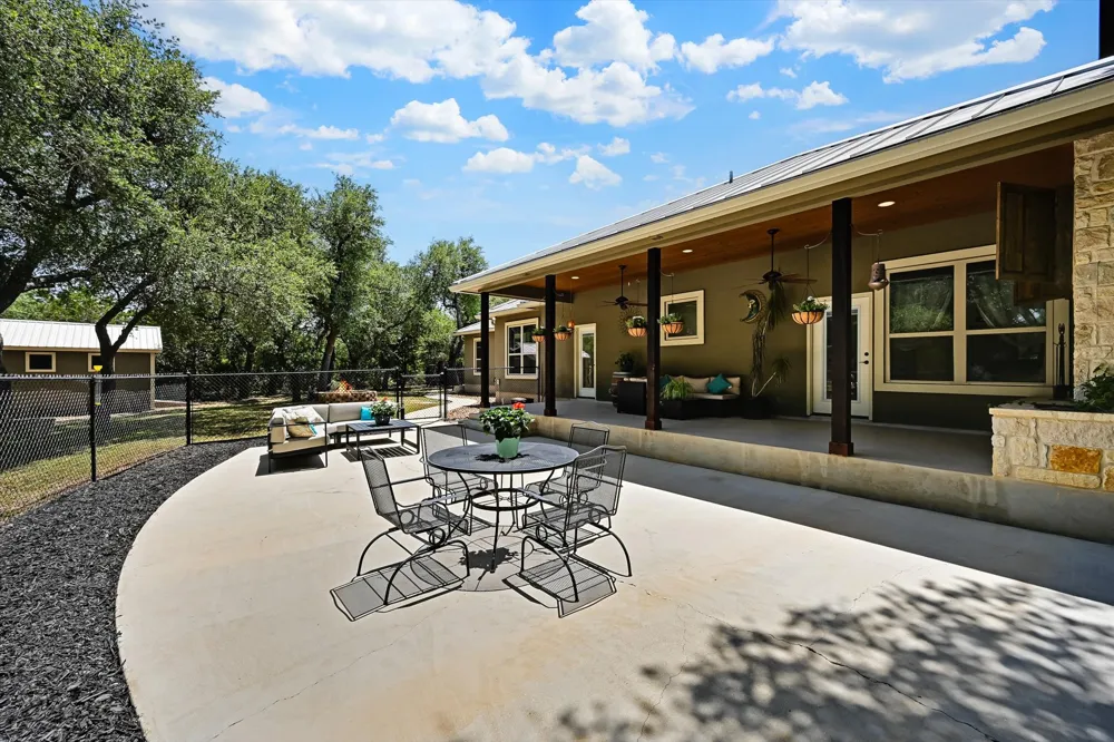 281 Kellog Fischer, TX 78623