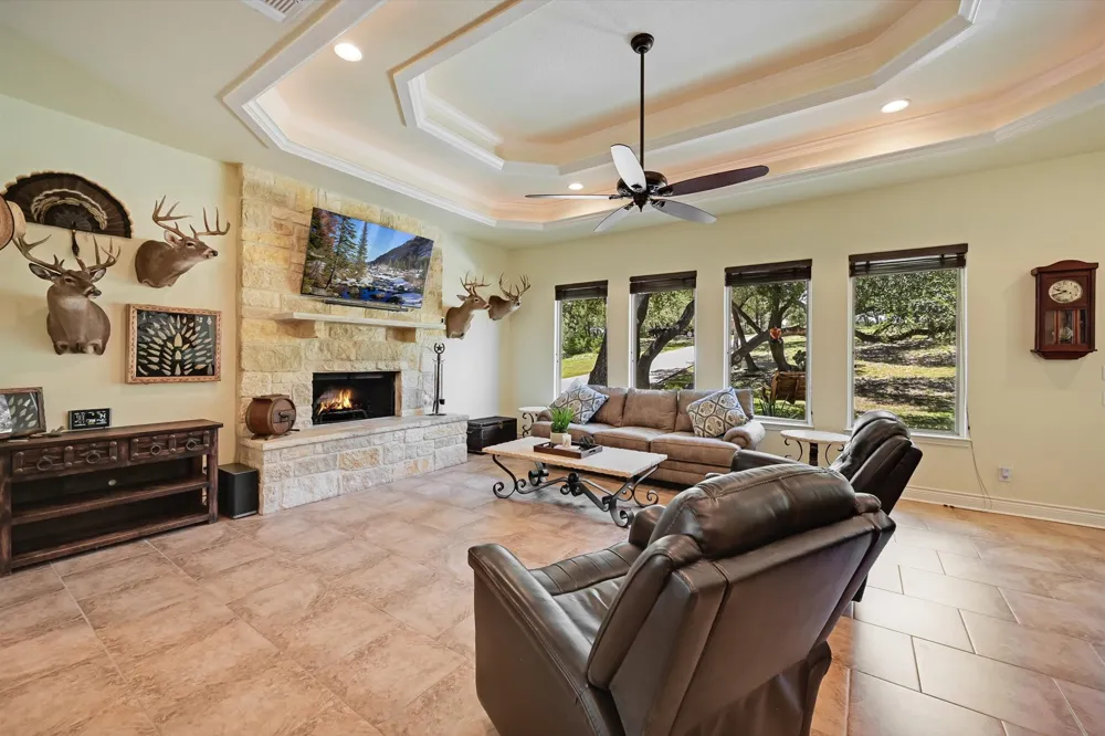 281 Kellog Fischer, TX 78623