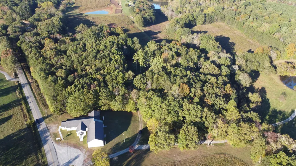 5218 Hendon Road Graysville, TN 37338