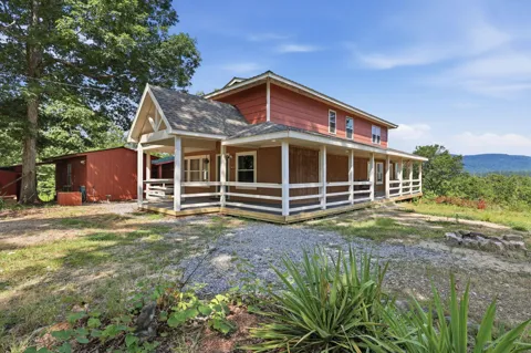 421 Dogwood Lane