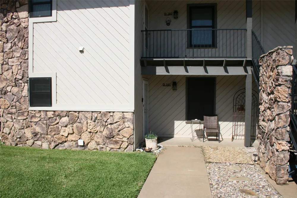 3033 Hells Gate Loop #D101 Strawn, TX 76475