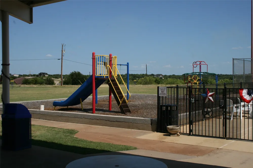 3033 Hells Gate Loop #D101 Strawn, TX 76475