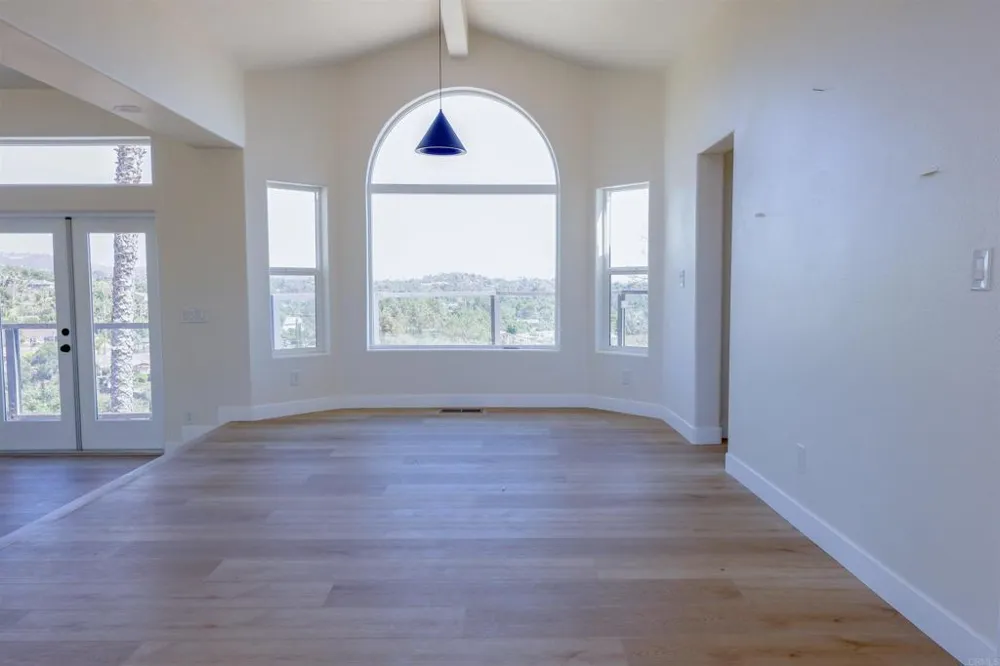 1522 Maxwell Lane Vista, CA 92084