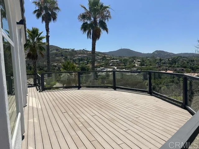 1522 Maxwell Lane Vista, CA 92084