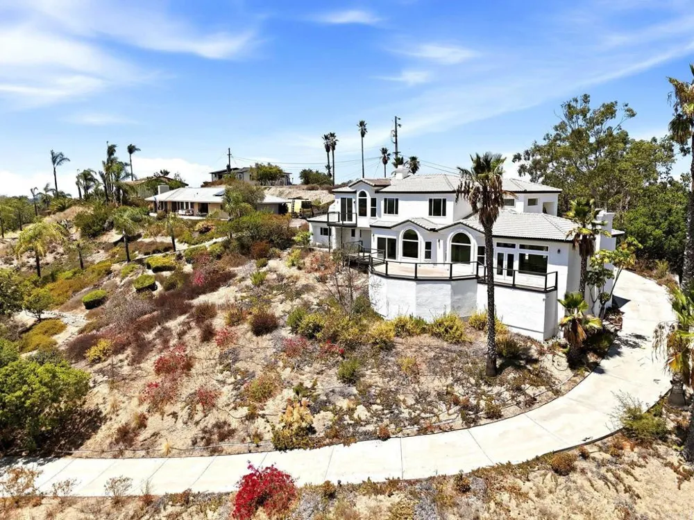 1522 Maxwell Lane Vista, CA 92084