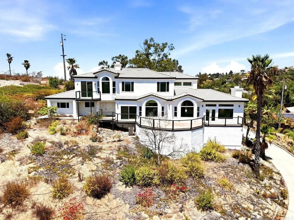 1522 Maxwell Lane Vista, CA 92084