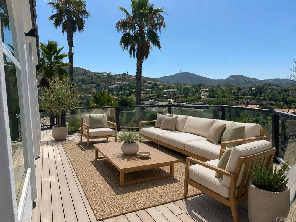 1522 Maxwell Lane Vista, CA 92084