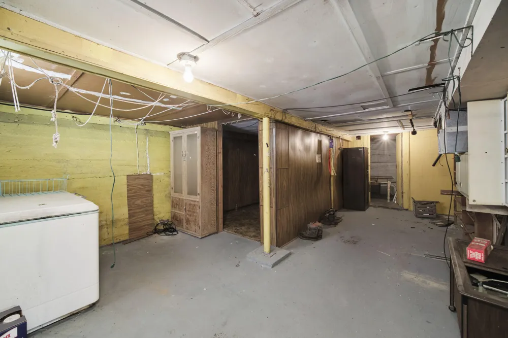 163 Van Buren Street Manistee, MI 49660