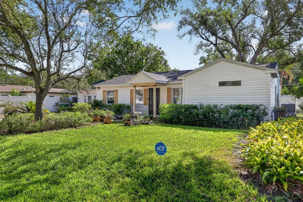 4204 S RENELLIE DRIVE Tampa, FL 33611