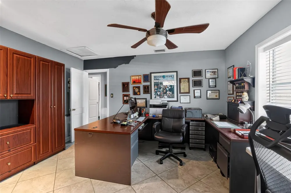 4204 S RENELLIE DRIVE Tampa, FL 33611