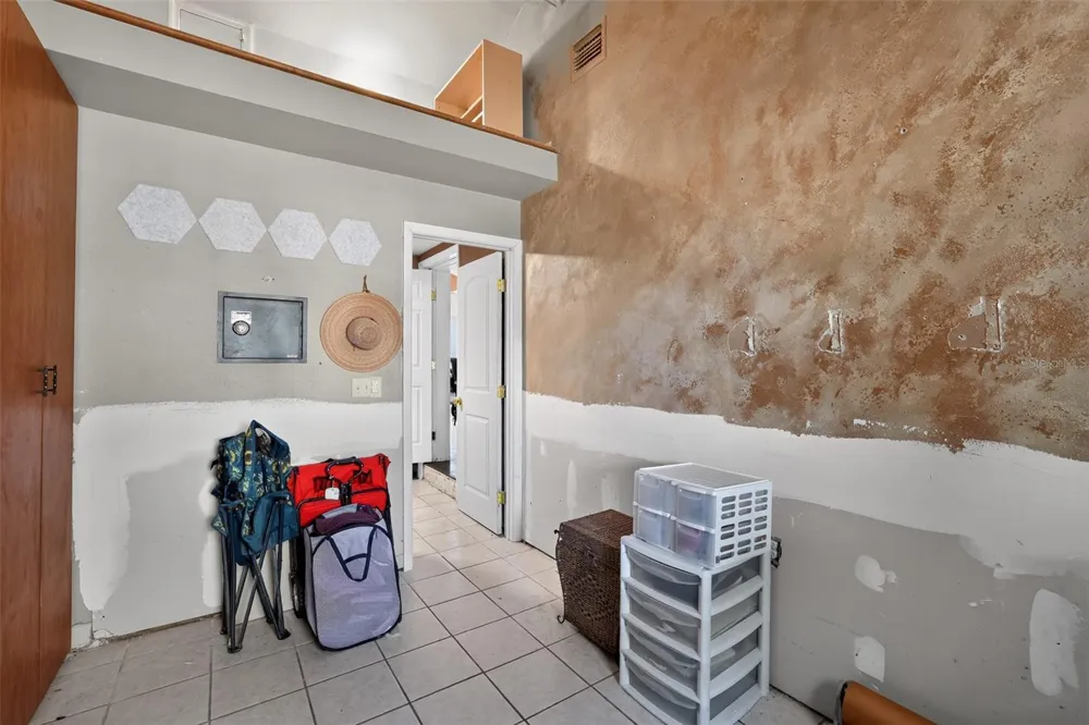 4204 S RENELLIE DRIVE Tampa, FL 33611
